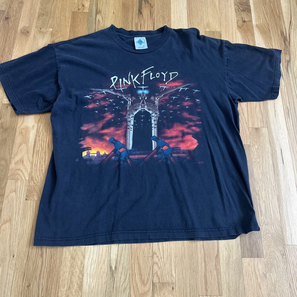 Vintage 90s Pink Floyd The Wall Vintage T Shirt Size XL Tour Champ Tag‎ 1997